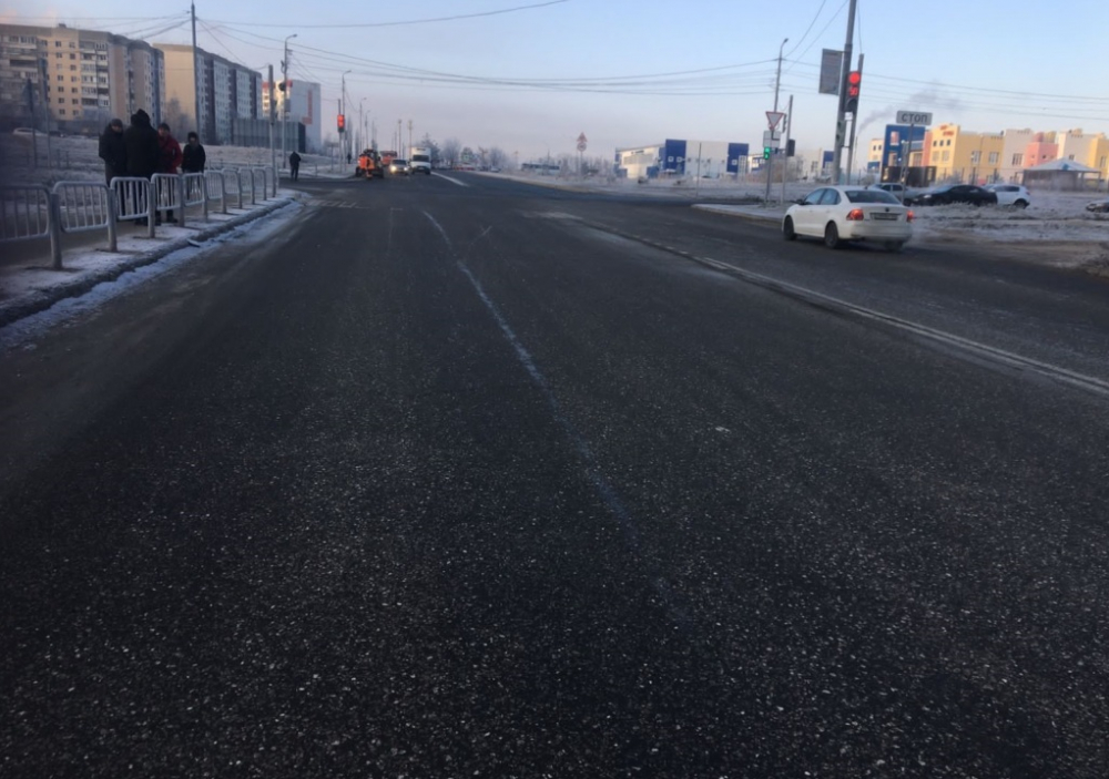 В Саратове провели мониторинг состояния дорожного полотна по улице Муленкова