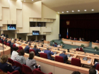 «На свою морду посмотри!»: депутаты облдумы устроили скандал из-за зарплат чиновников 