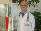 Почетными гражданами Саратовской области стали врач-терапевт и общественница