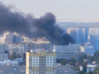 В центре Саратова горит станция техобслуживания
