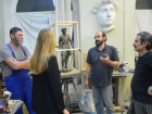 Памятник Петру I: саратовские чиновники посетили мастерскую скульпторов