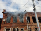 В Саратове горело двухэтажное здание