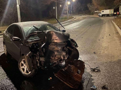 Саратовец на «Солярисе» протаранил столб 