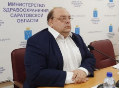 Коллапс в поликлиниках: министр здравоохранения признал кадровый дефицит, решив привлечь студентов