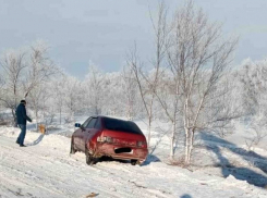 Пожилой водитель врезался в “двенадцатую” под Саратовом