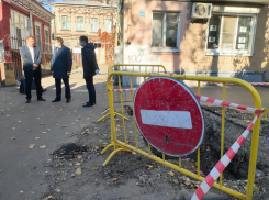 Павел Мигачёв: «Негодование жителей справедливо - в Саратове вскрыто порядка 40 новых тротуаров»