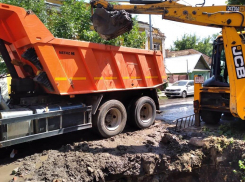 В Саратове укладывают водопровод, который прослужит 50 лет