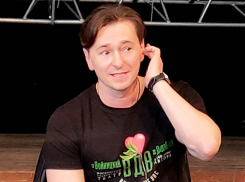 «Киновертикаль» в Саратове: Сергей Безруков рассказал, как усвоил уроки Табакова