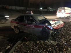 В Саратове учебное авто попало в аварию: есть пострадавшие