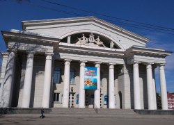 Подрядчик реконструкции саратовского театра оперы и балета заплатит 20 млн за попытку подкупить чекиста