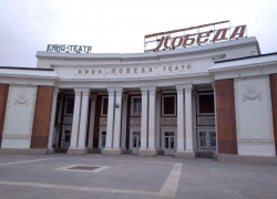 В Саратовской облдуме обсудили судьбу бывших кинотеатров «Экран» и «Победа» 