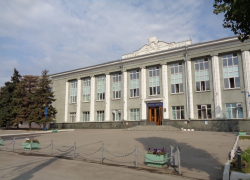 В 62-ю годовщину Дворца спорта саратовцы просят построить новый: власти дали ответ