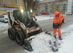 Разгул стихии: за сутки с улиц Саратова вывезли 7 тысяч кубометров снега