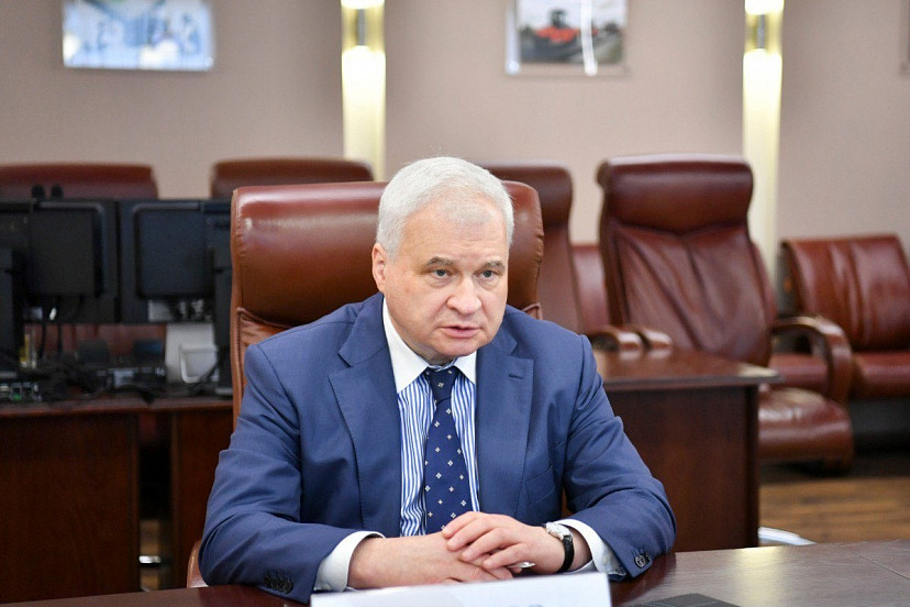 Андрей Денисов назначен сенатором от Саратовской области