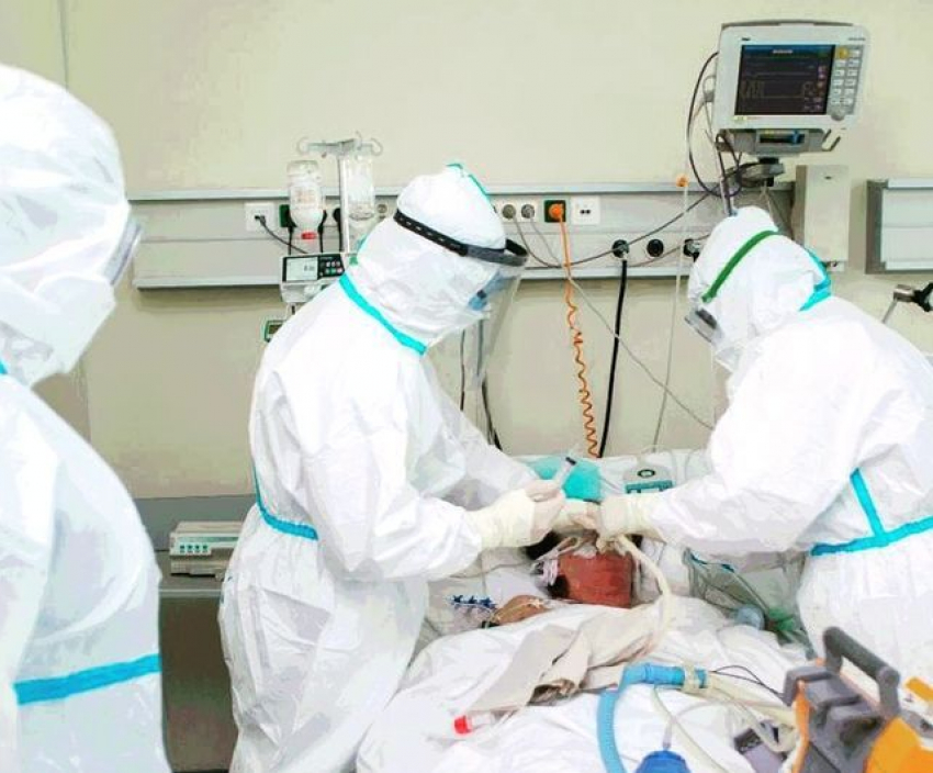 Заболеваемость коронавирусом в Саратовской области: 627 человек за сутки 