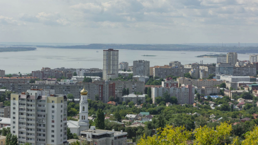 Чиновники покупают благоустроенную квартиру в Саратове за 5,9 млн рублей