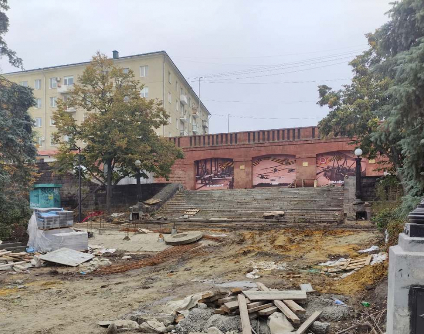 Мэр Саратова сообщил, что реконструкция Набережной Космонавтов завершится в октябре