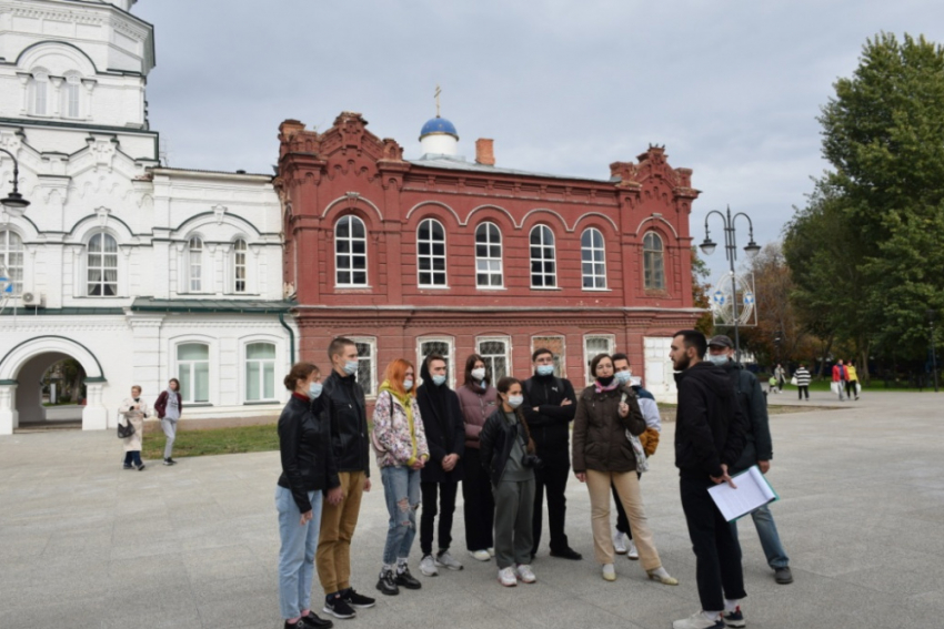 В День города саратовцам рассказали о «Митрофановской площади»